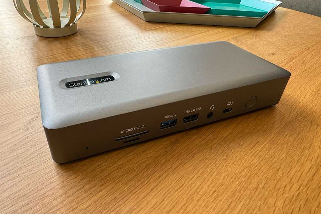 Thunderbolt 4/USB4 Quad Display Dock Review