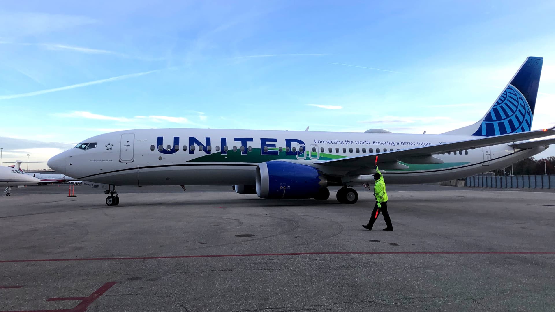 FAA clears United Airlines to add new aircraft and routes after safety review