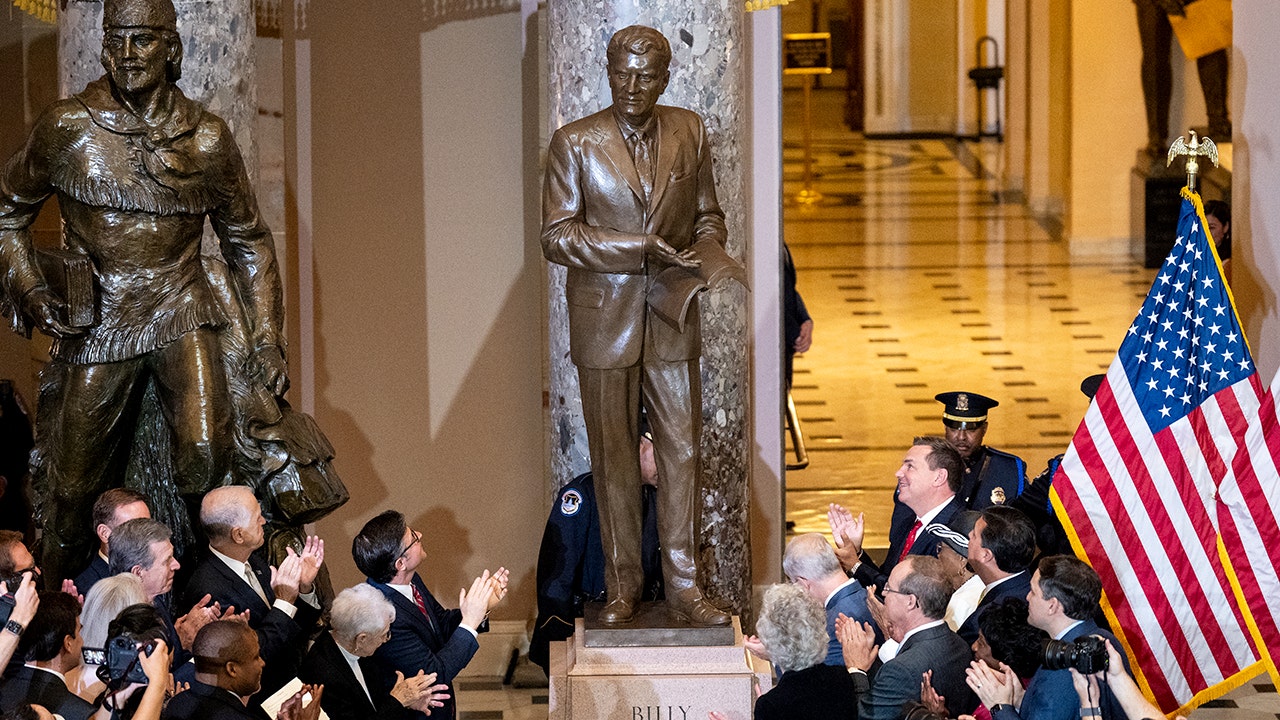 Rev. Graham's statue comes to Capitol, but shuns the spotlight