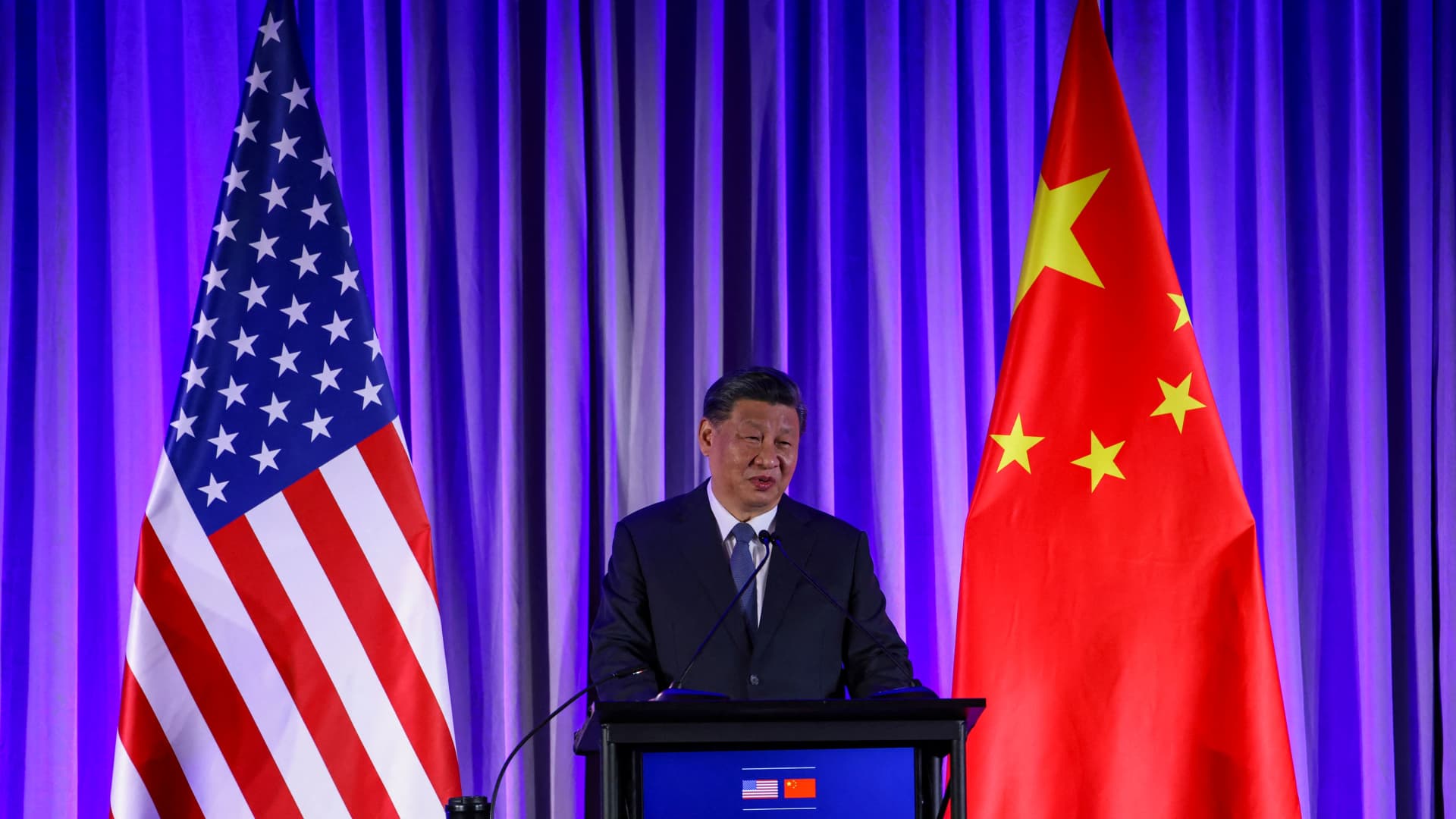 The division in the American and Chinese trading bloc threatens a 'reversal' for the global economy