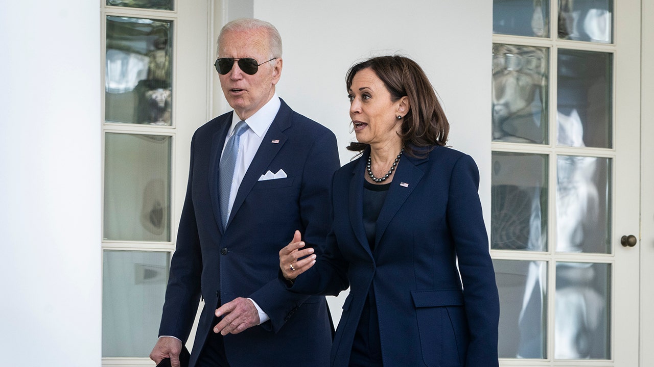 White House wants to convince Americans of 'Bidenomics' with Kamala Harris tour